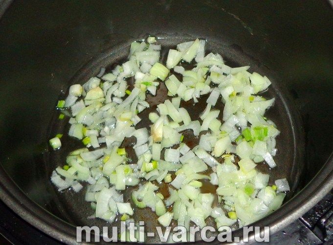 Картопля, тушкована з копченою ковбасою