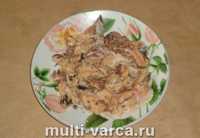 Картопля з рибними консервами