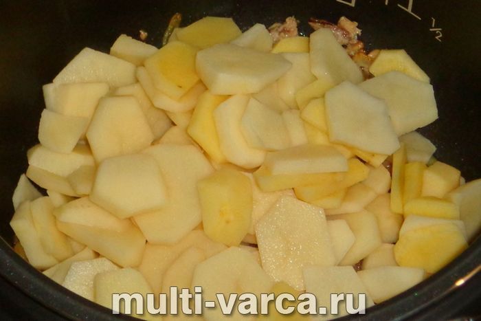 Картопля з рибними консервами