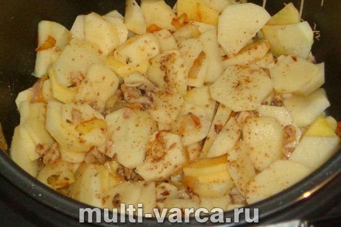 Картопля з рибними консервами
