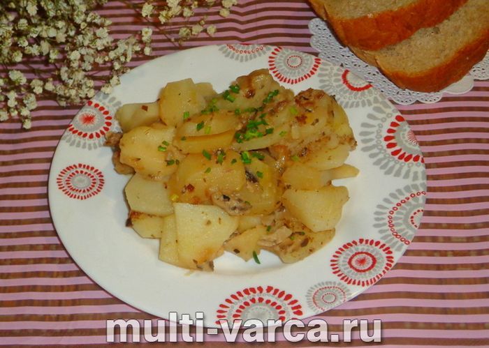 Картопля з рибними консервами