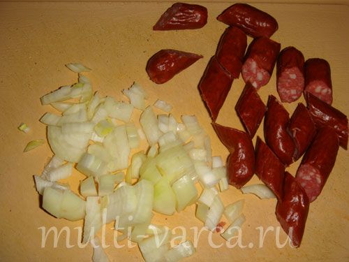 Кассуле з мисливськими ковбасками в мультиварці