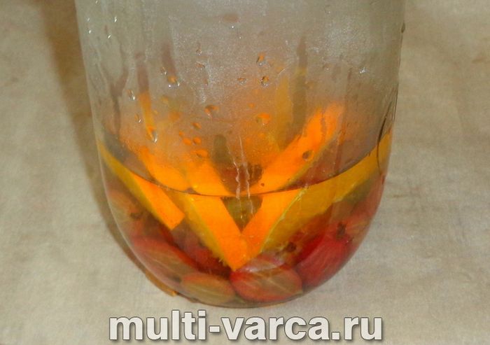 Компот із аґрусу з апельсином на зиму