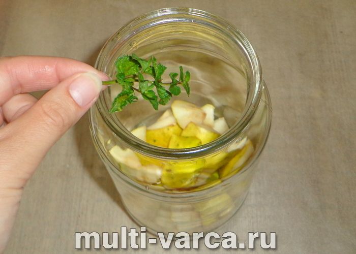 Компот із груші з м