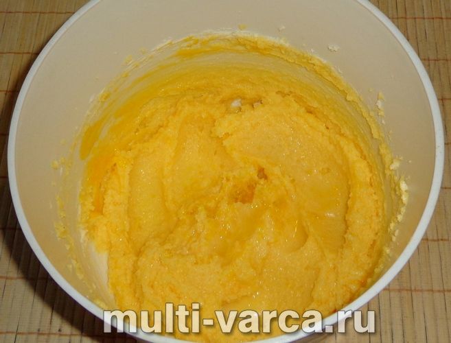 Лимонний бісквіт у мультиварці