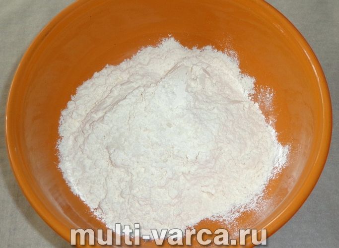 Манти з картоплею в мультиварці