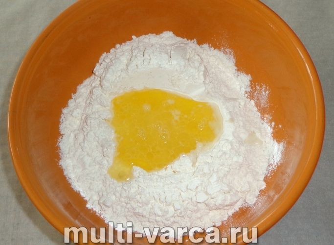 Манти з картоплею в мультиварці