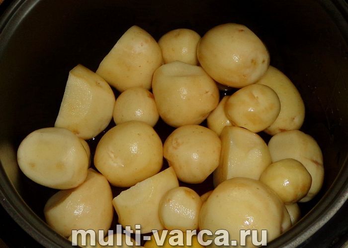 Молода картопля в мультиварці