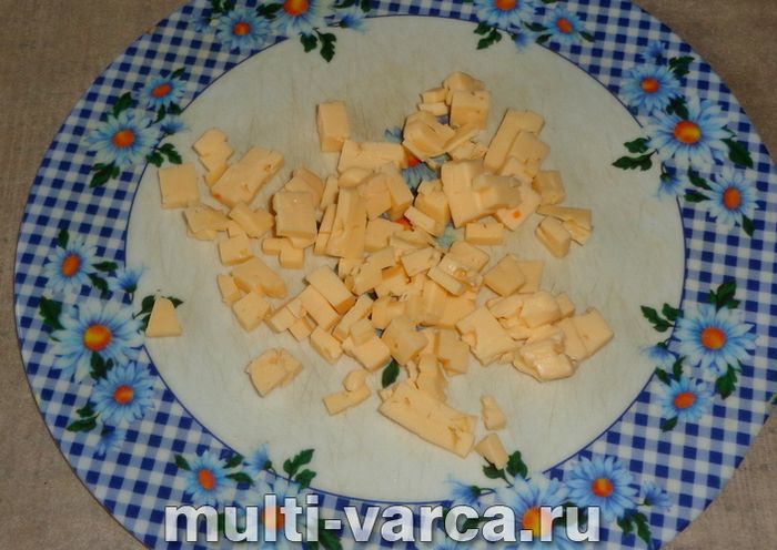 Огірки сиром і яйцем