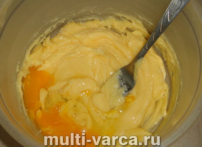 Пиріг із повидлом у мультиварці