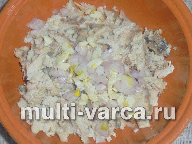 Рибні биточки в томатному соусі