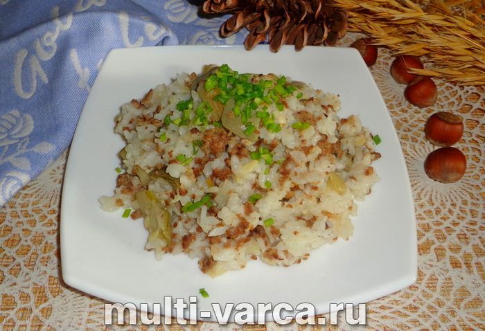Рис із фаршем і кабачками в мультиварці