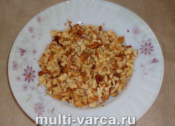 Сациві з курки в мультиварці