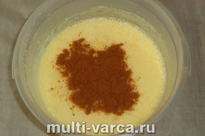 Шоколадний пиріг із вишнею в мультиварці