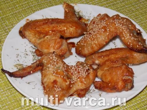 Смачні, хрусткі курячі крильця з кунжутом