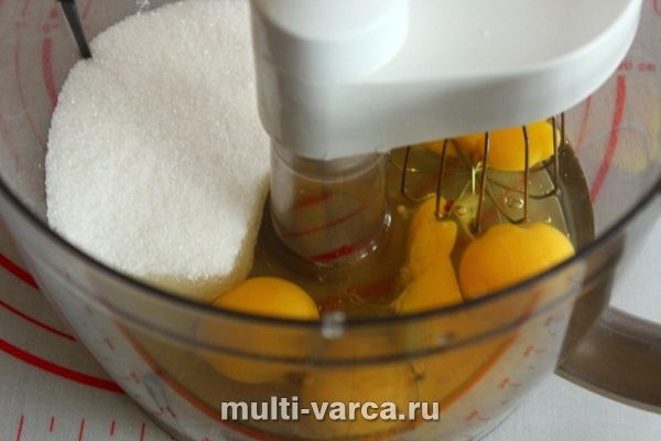 Сунична шарлотка