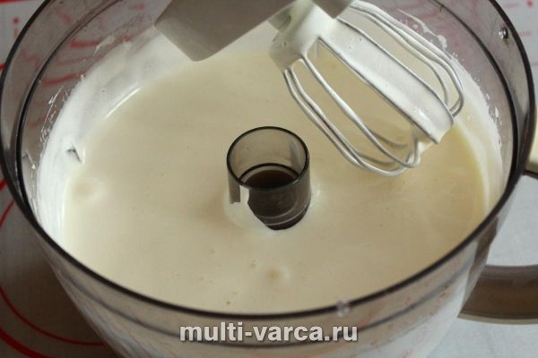 Сунична шарлотка