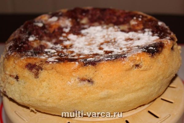 Сунична шарлотка