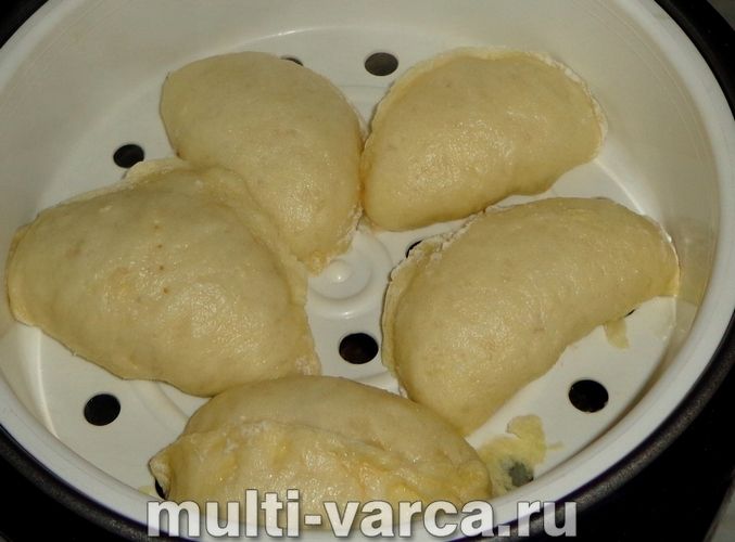Вареники з сиром на пару в мультиварці