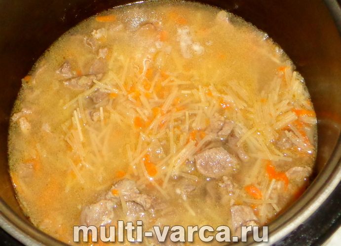 Вермішель із м'ясом у мультиварці