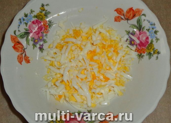 Закуска &laquo;Мишки&raquo; з курячої грудки, сиру і яєць