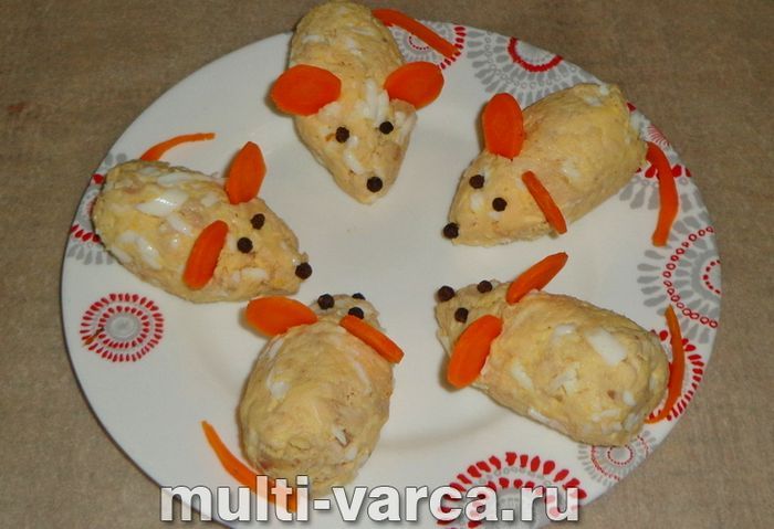 Закуска &laquo;Мишки&raquo; з курячої грудки, сиру і яєць