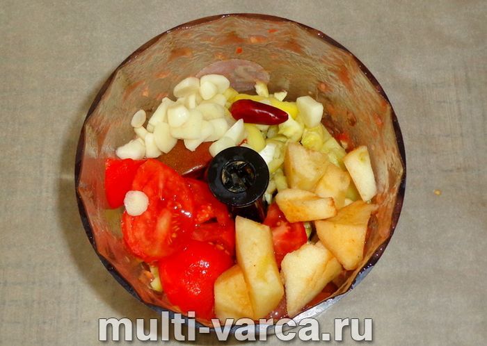 Аджика з яблуками на зиму