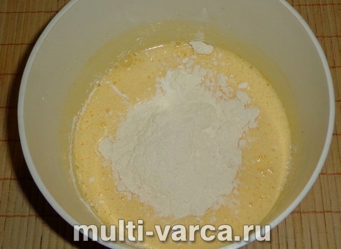 Бісквіт на молоці в мультиварці