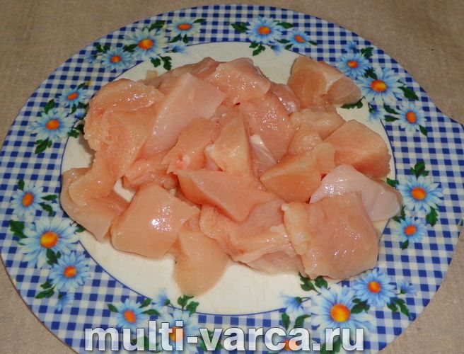 Броколі з курячою грудкою в мультиварці