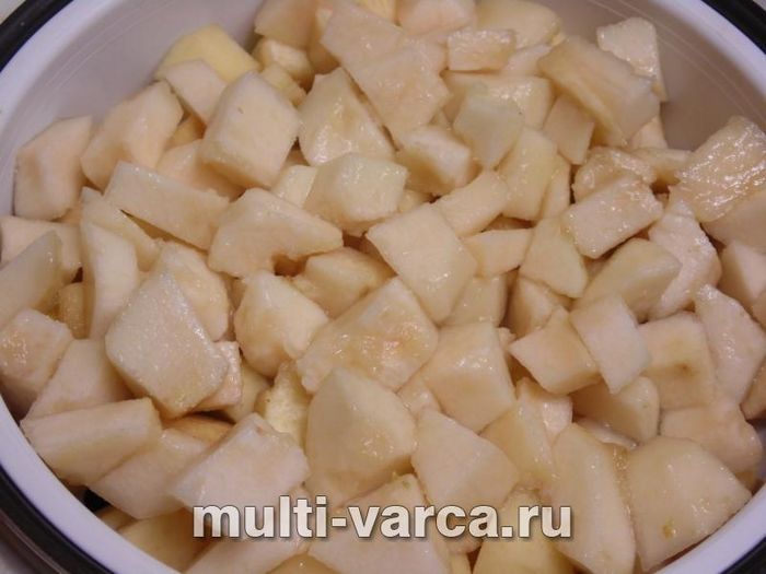Джем із груш та айви з родзинками