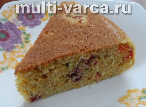 Гарбузовий кекс із курагою та журавлиною