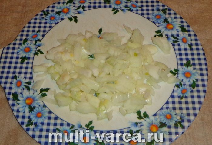 Гречка із сосисками в мультиварці