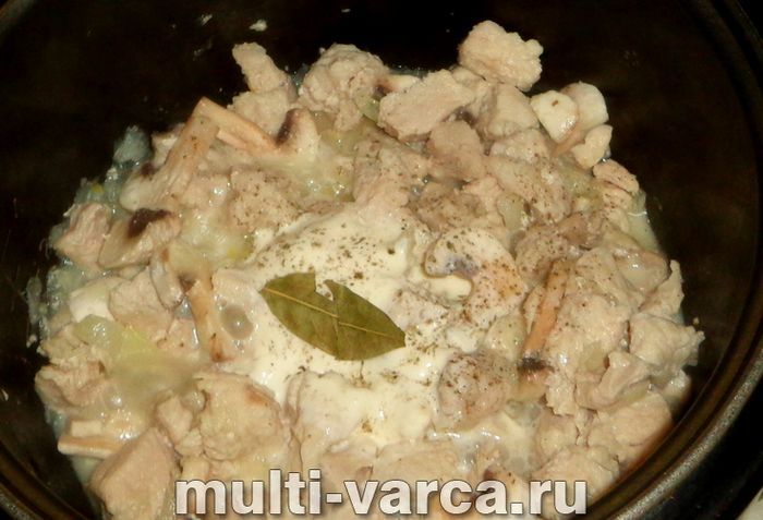 Індичка з печерицями в мультиварці