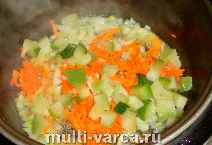 Індичка з рисом та овочами в мультиварці