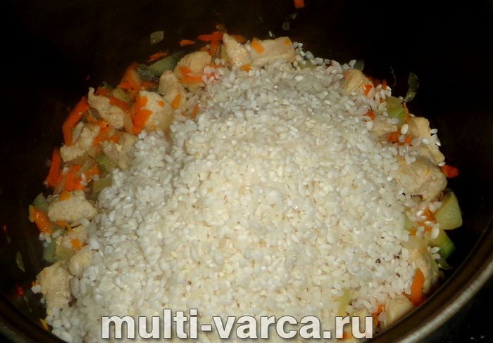 Індичка з рисом та овочами в мультиварці