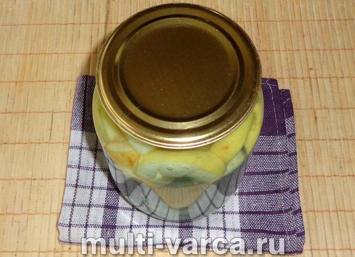 Яблучний компот із білого наливу на зиму