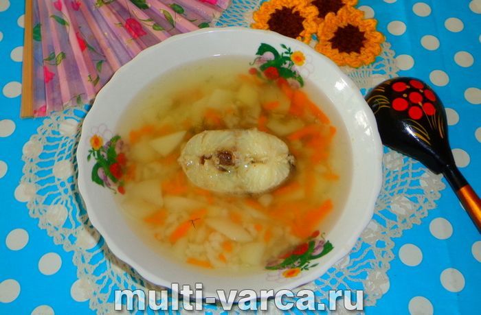 Юшка з минтая в мультиварці