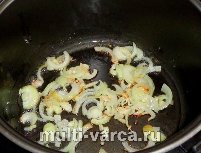Кабачки з яйцем у мультиварці