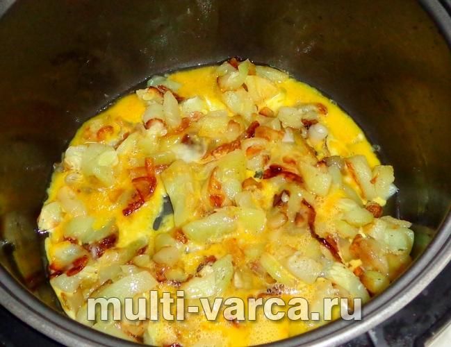 Кабачки з яйцем у мультиварці