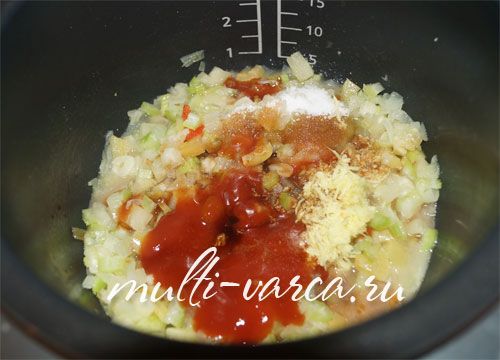 Кальмари тушковані в мультиварці в кисло-солодкому соусі