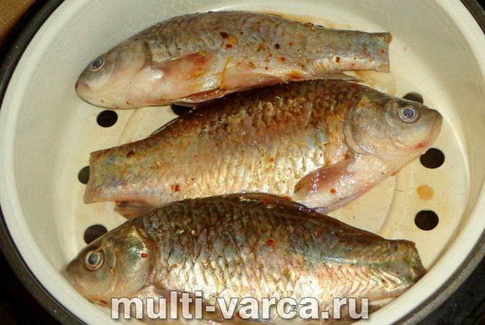 Карась на пару в мультиварці