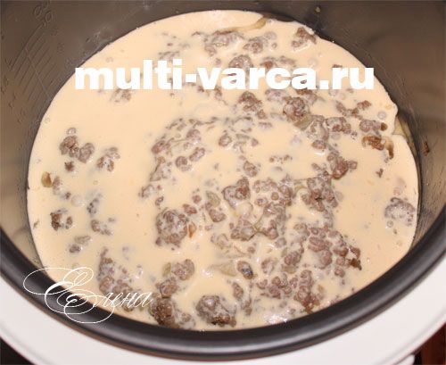 Картопляна запіканка з фаршем у мультиварці