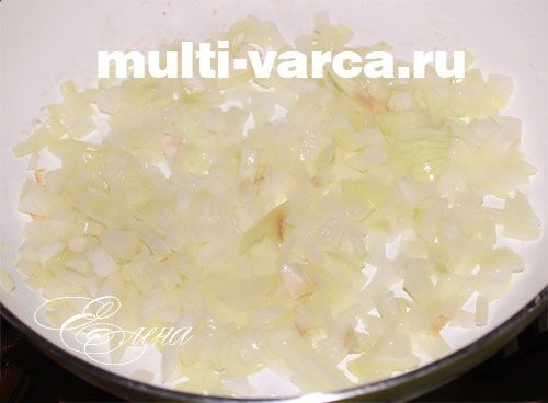 Картопляна запіканка з фаршем у мультиварці