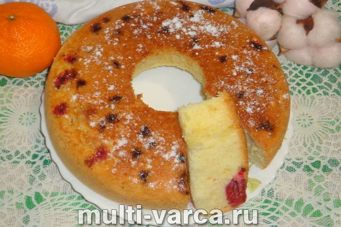 Кекс із ягодами в мультиварці