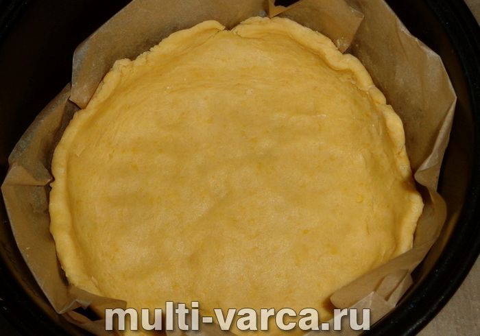 Кіш із куркою в мультиварці