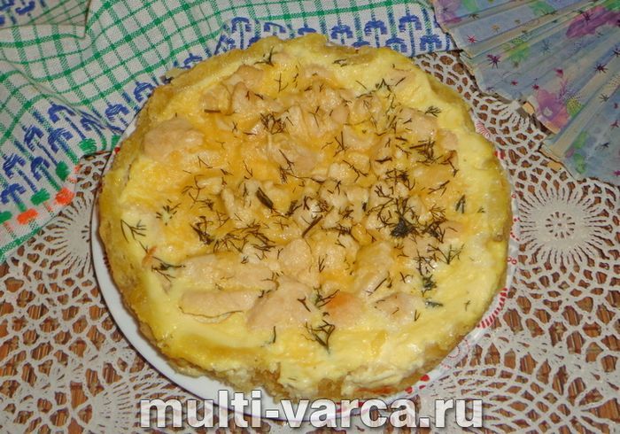 Кіш із куркою в мультиварці