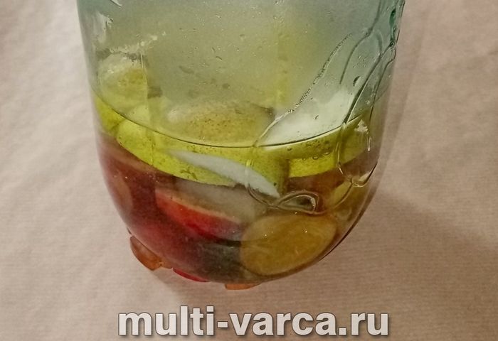 Компот із груш і слив на зиму