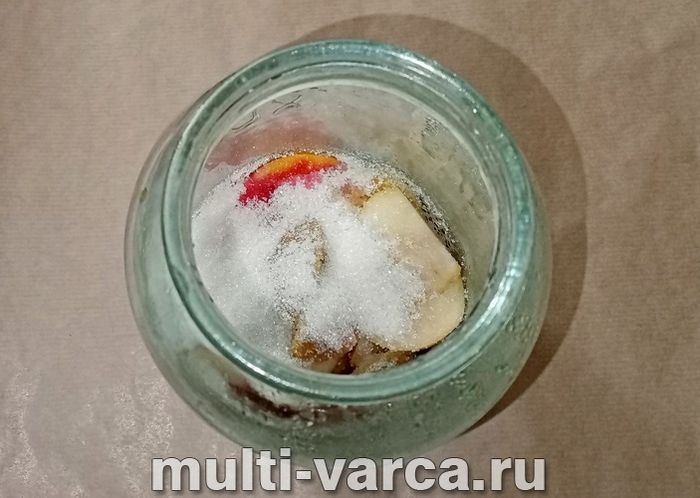 Компот із груш і слив на зиму