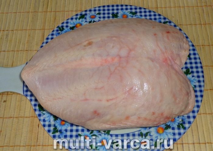 Куряча грудка з яблуками в мультиварці