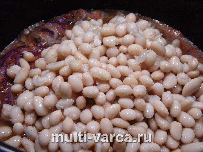 Курячі сердечка з квасолею і шпинатом